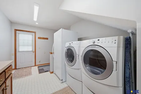 207 W 4th Street: laundry room on the main floor