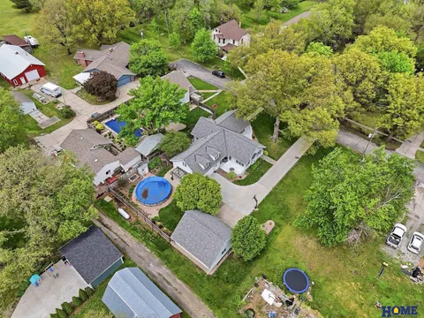 207 W 4th Street: aerial view of the block, photo 66